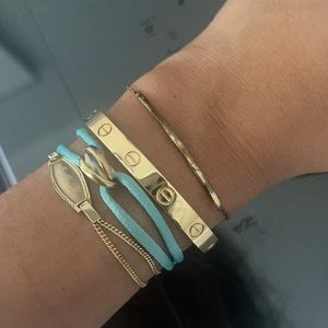Gold plated sterling silver delicate bracelet